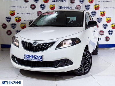 Lancia Ypsilon 1.0 Hybrid 70 CV S and S Gold Neo Patentati