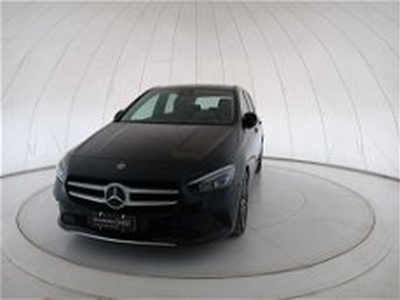 Mercedes-Benz Classe B 180 d Digital Edition auto del 2021 usata a Bari
