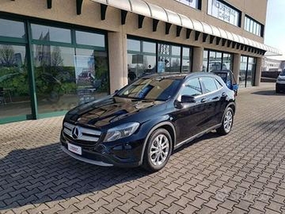 Mercedes-Benz GLA - X156 180 d Business