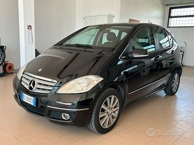 MERCEDES Classe A (W/C169) A 180 CDI Elegance