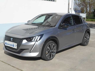 Peugeot 208 motore elettrico 136 CV 5 porte GT