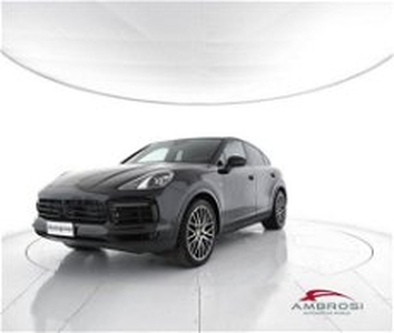 Porsche Cayenne 3.0 V6 E-Hybrid del 2021 usata a Corciano