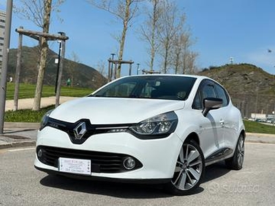 Renault clio 1.5dci neo patentati 2015 garanzia 12