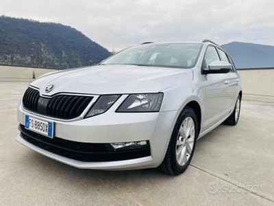 Skoda Octavia 1.6 TDI CR 115 CV DSG Wagon Executiv