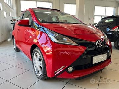 Toyota Aygo 1.0 69 CV 5 porte CABRIO x-wave