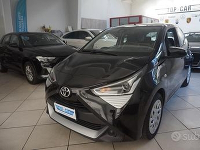 Toyota Aygo CONNECT 1.0 X- COOL 72cv 5p NEOPATENTA