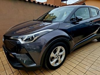 Toyota C-HR 1.8 Hybrid E-CVT Lounge