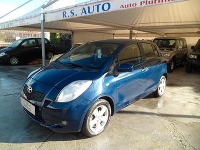 TOYOTA Yaris 1.0 Benzina 5porte full 06