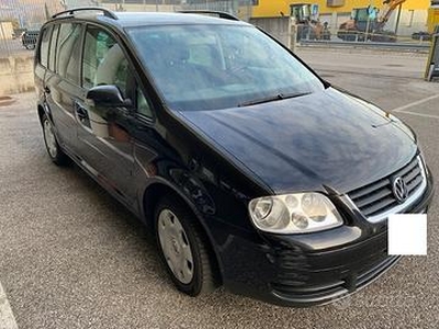 VW Touran - Trendline 1.9 TDI