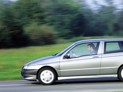 Alfa Romeo 145 2.0 quadrifoglio verde