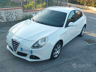 Alfa Romeo Giulietta 2.0 JTDm-2 140 CV NUOVISSIMA