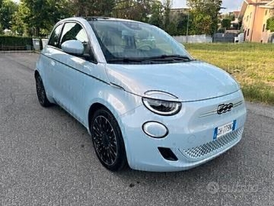 Fiat 500 e 05/22 KM.5607 La Prima