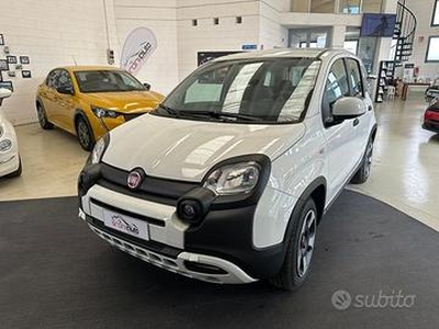 FIAT Panda 1.0 FireFly S&S Hybrid City Cross