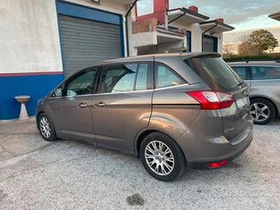 Ford C-max 7 posti