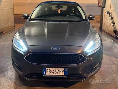 Ford Focus 5p 1.0 ecoboost 100cv s&s Business