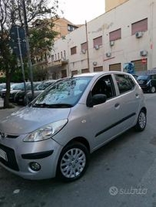 HYUNDAI i10 1ª serie - 2010