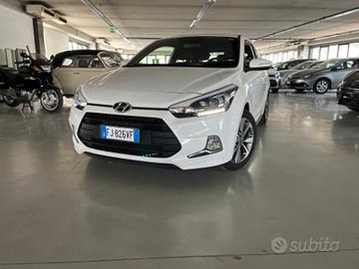 Hyundai i20 Coupé 1.2 3 porte Login