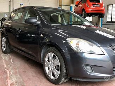 Kia cee'd BENZINA GPL EURO4