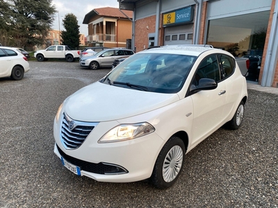 Lancia Ypsilon 0.9 Metano -Neopatentati