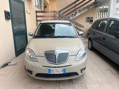 Lancia Ypsilon 1.2 Argento gpl