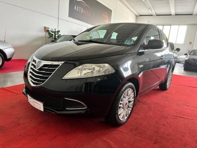 Lancia Ypsilon 1.3 MJT 16V 95 CV 5 porte S&S Silver usato