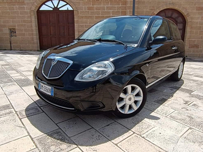 Lancia Ypsilon 1.3 Mtj Platino