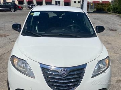 LANCIA Ypsilon - 2015