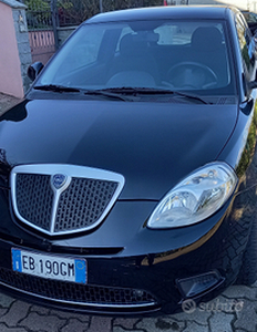 Lancia Ypsilon ecochic (gpl)