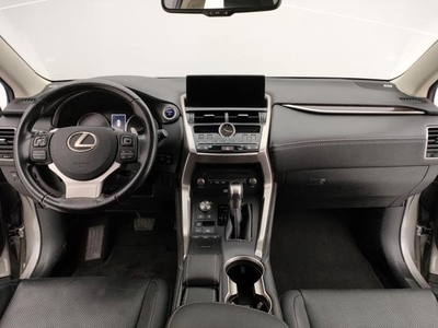 LEXUS NX 300h 2.5 Luxury 4wd cvt