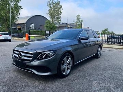 MERCEDES-BENZ E 220 d S.W. Auto Exclusive