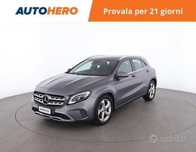 MERCEDES-BENZ GLA 200 AC71668