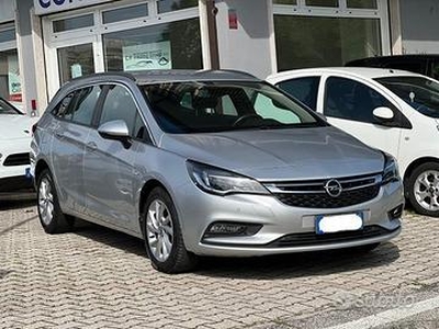 Opel Astra 1.6 110cv