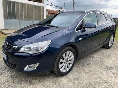 Opel Astra Sports Tourer 2.0 cdti Elective 165cv