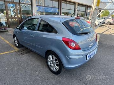 Opel Corsa 1.2 3 porte Club