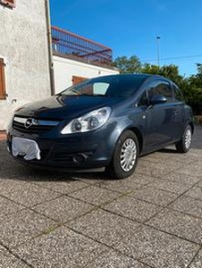 Opel Corsa 1.2 benzina NEOPATENTATI