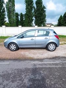 OPEL Corsa benzina neopatentati