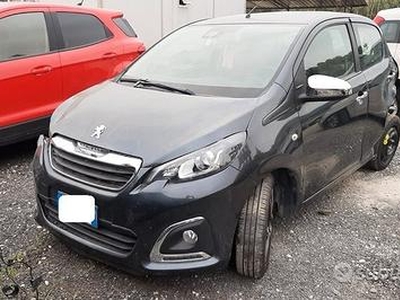 Peugeot 108 1.0 benzina 72cv anno 2019 incidentata