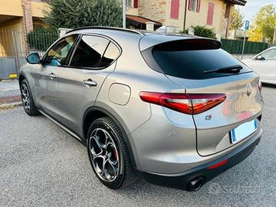 Stelvio 2.2 Turbodiesel 210 CV AT8 Q4 B-Tech 6D