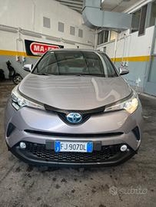 Toyota CHR 1.8 E-CVT Lounge full optional tech P