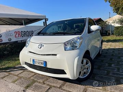 Toyota iQ 1.0 50KW Sol-2009 NEOPATENTATI