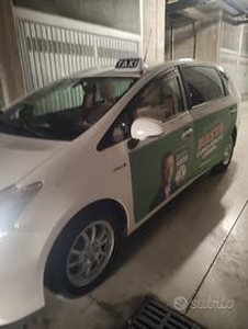 Toyota prius plus