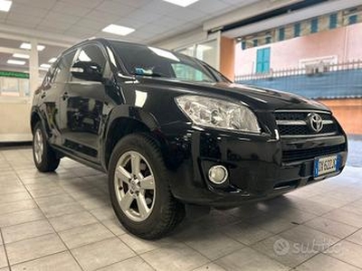 Toyota RAV 4 RAV4 Crossover 2.2 D-4D 150 CV DPF Lu