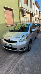 Toyota Yaris 1.4 90cv cambio automatico