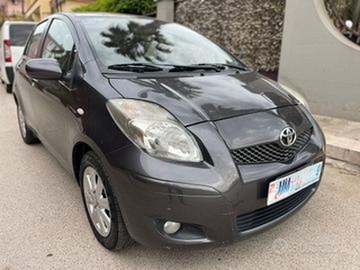 Toyota Yaris 1.4 D-4D DPF 5 porte