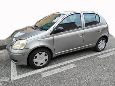 TOYOTA Yaris 2ª serie - 2004