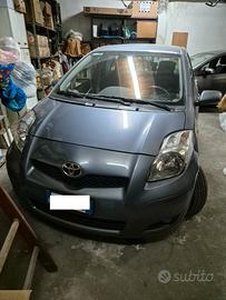 TOYOTA Yaris - 2011 benzina 5 porte 1.3 92K