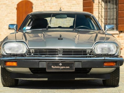 Usato 1990 Jaguar XJS 3.6 Benzin 203 CV (39.000 €)