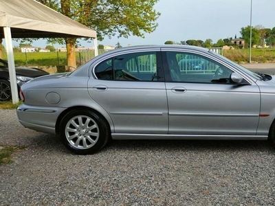 Usato 2002 Jaguar X-type 2.5 LPG_Hybrid 196 CV (6.900 €)