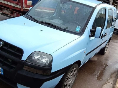 Usato 2005 Fiat Doblò 1.6 Benzin 103 CV (3.600 €)