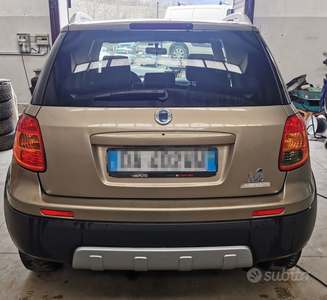 Usato 2006 Fiat Sedici 1.9 Diesel 120 CV (5.000 €)